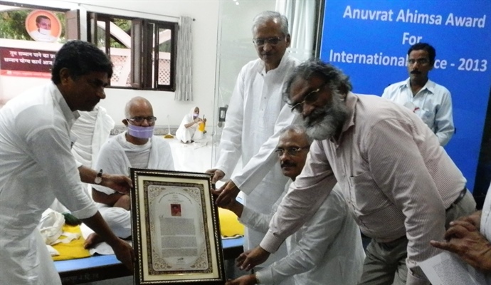 The Anuvrat Ahimsa Award 2013 for International Peace given to Rajagopal!